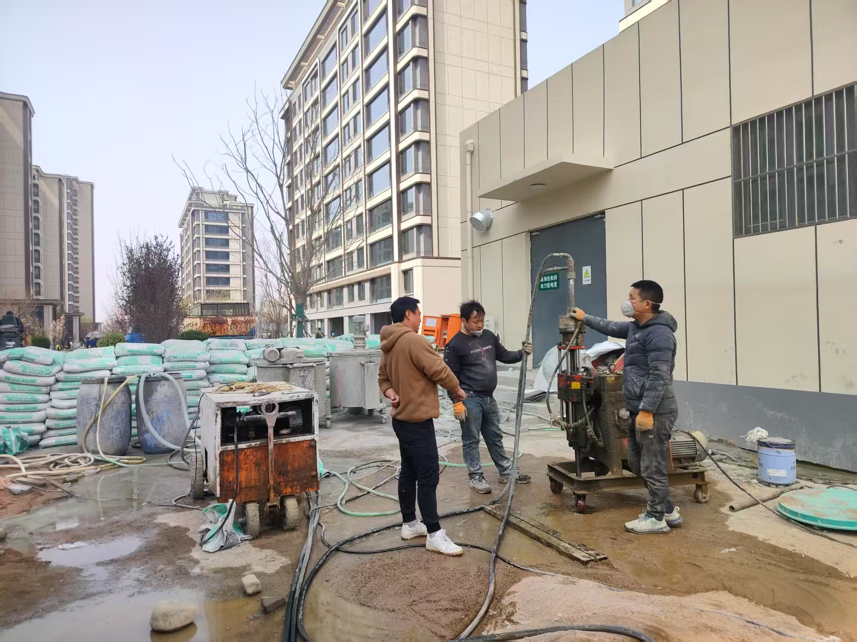 小板镇如何判断房屋地基是否稳定
